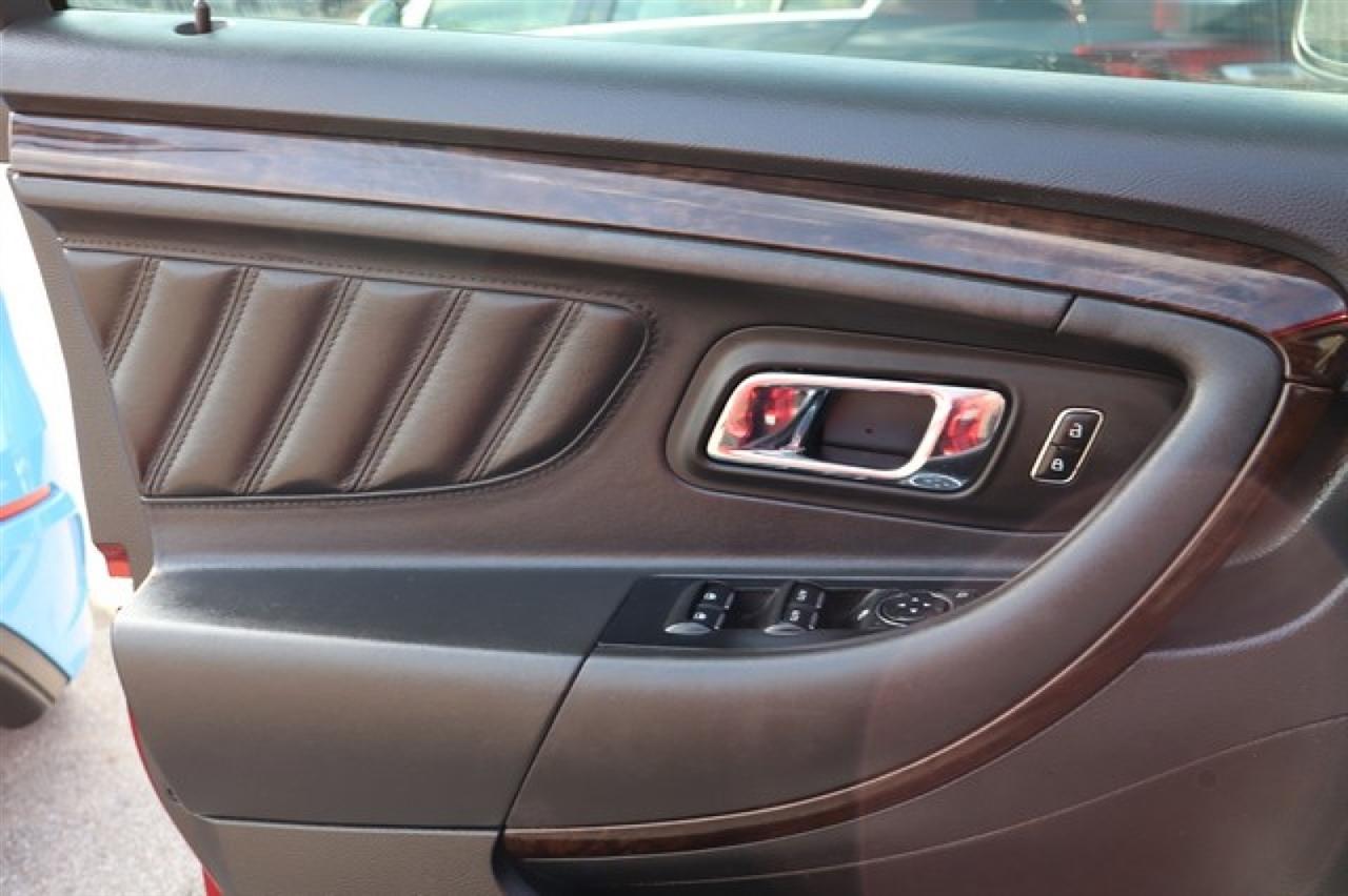 Ford Taurus  2013