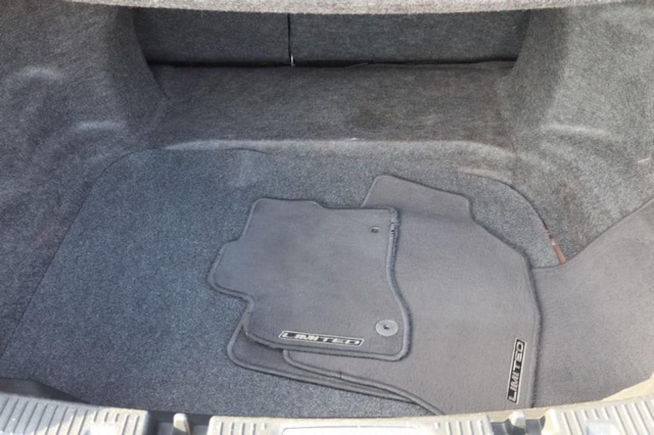 Ford Taurus  2013