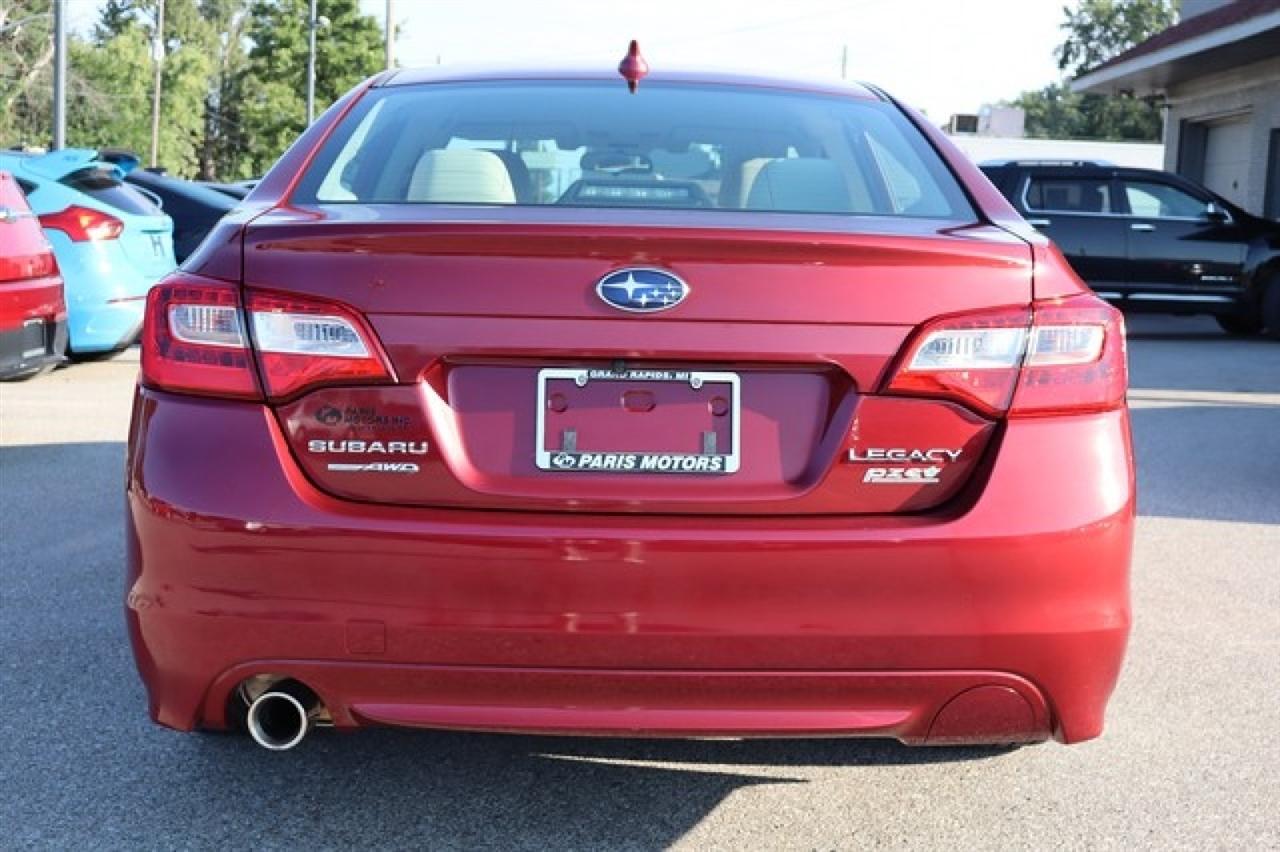 Subaru Legacy  2016