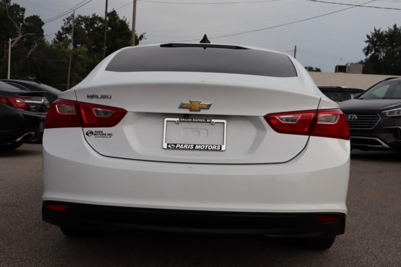 Chevrolet Malibu  2018