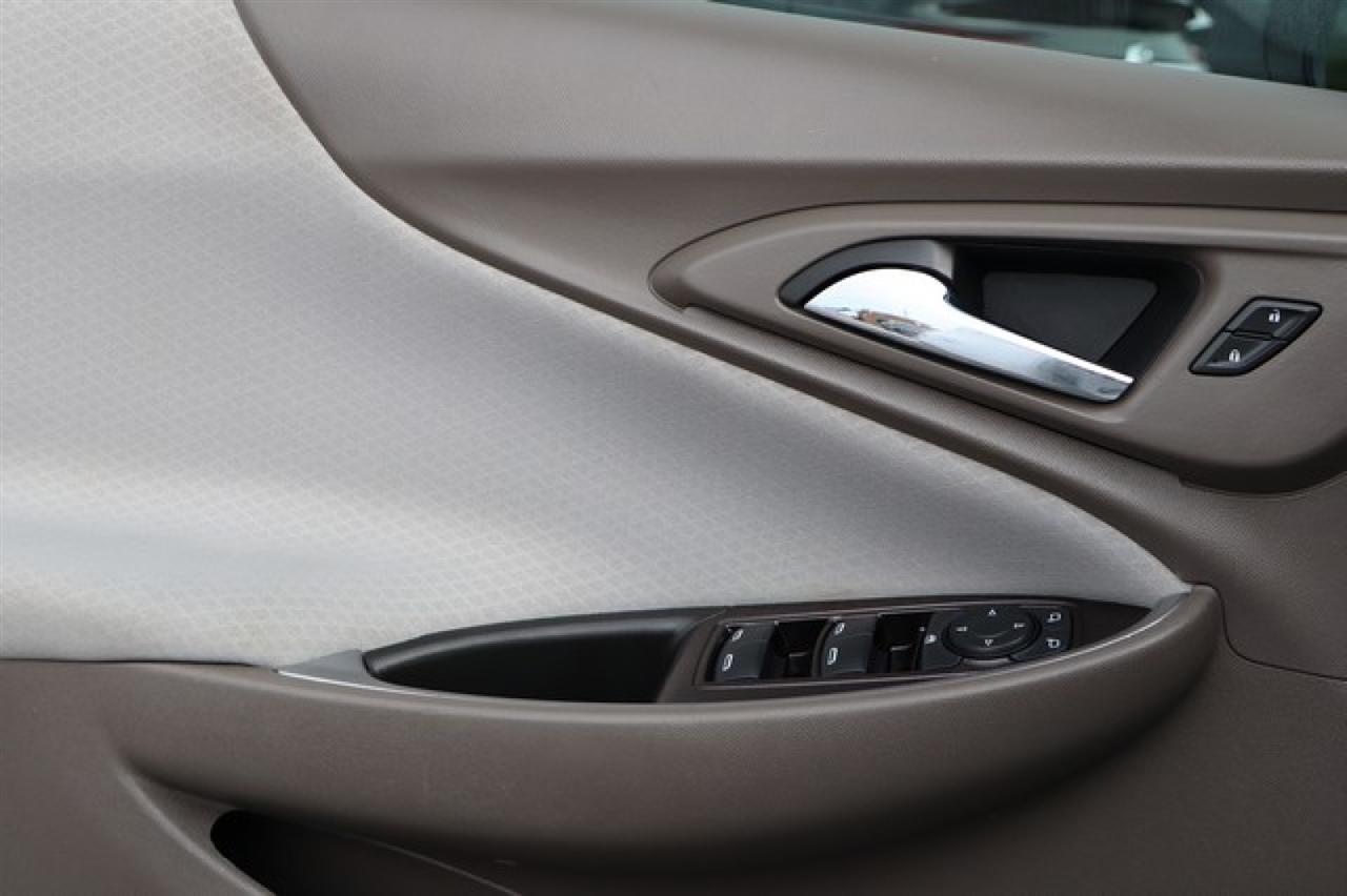 Chevrolet Malibu  2018