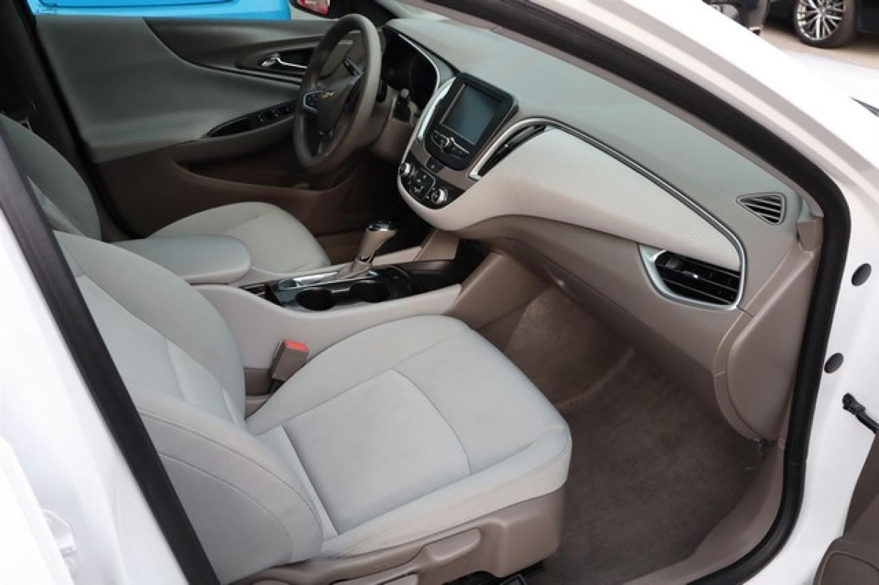 Chevrolet Malibu  2018