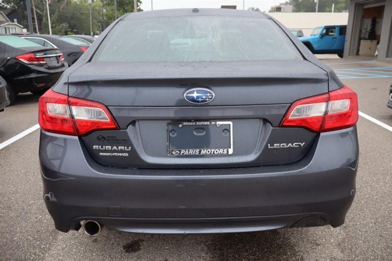 Subaru Legacy  2015