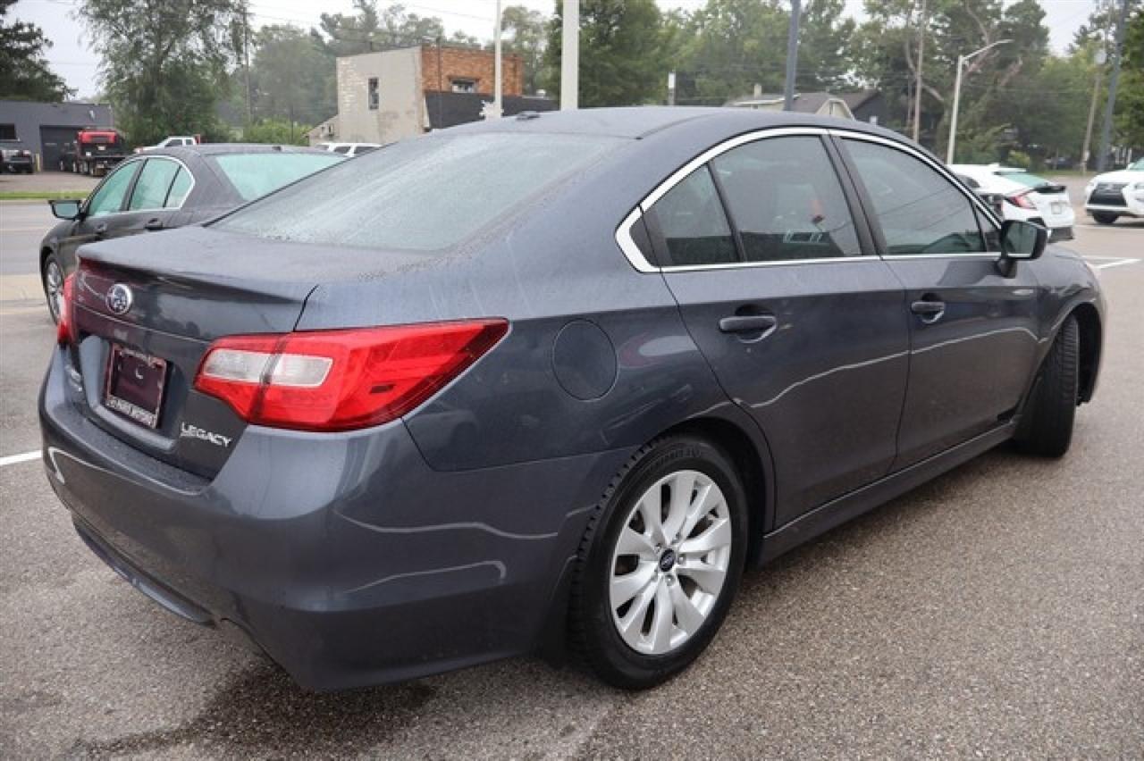 Subaru Legacy  2015