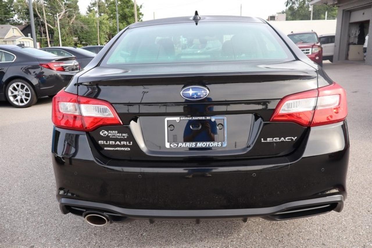 Subaru Legacy  2019