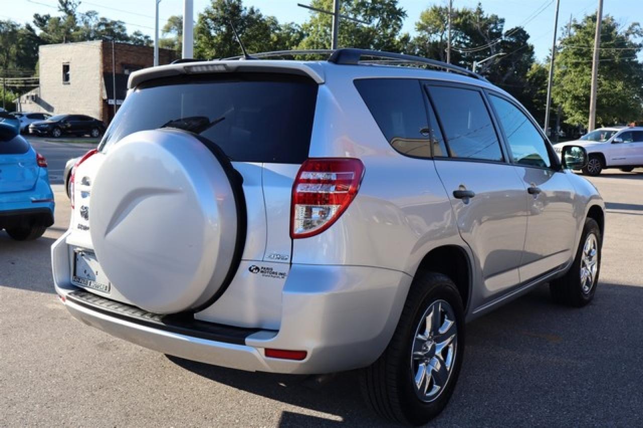 Toyota RAV4  2012