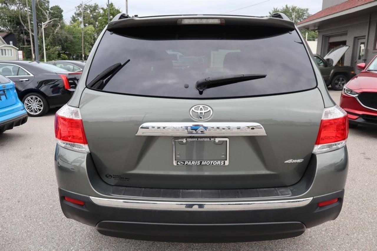 Toyota Highlander  2012