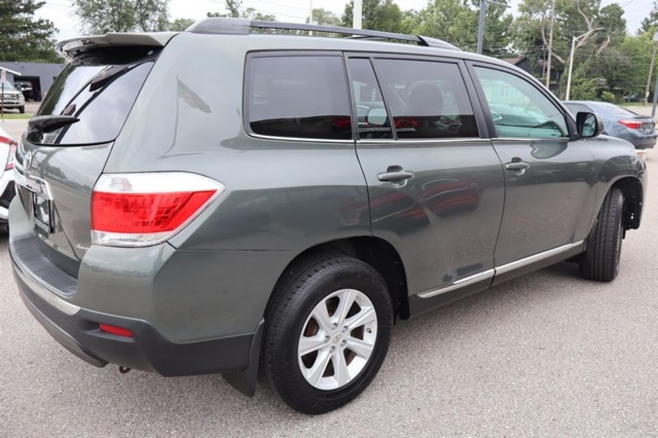 Toyota Highlander  2012