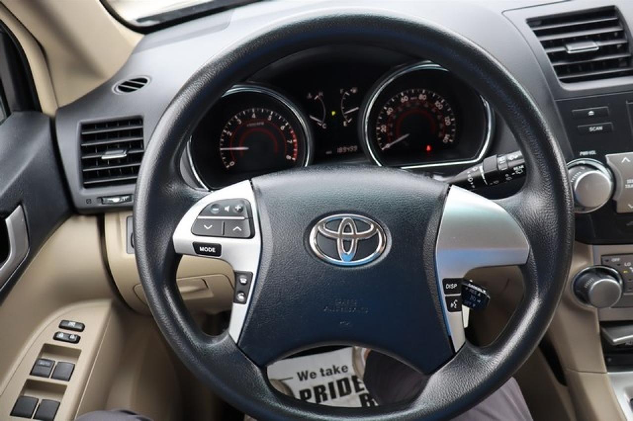 Toyota Highlander  2012