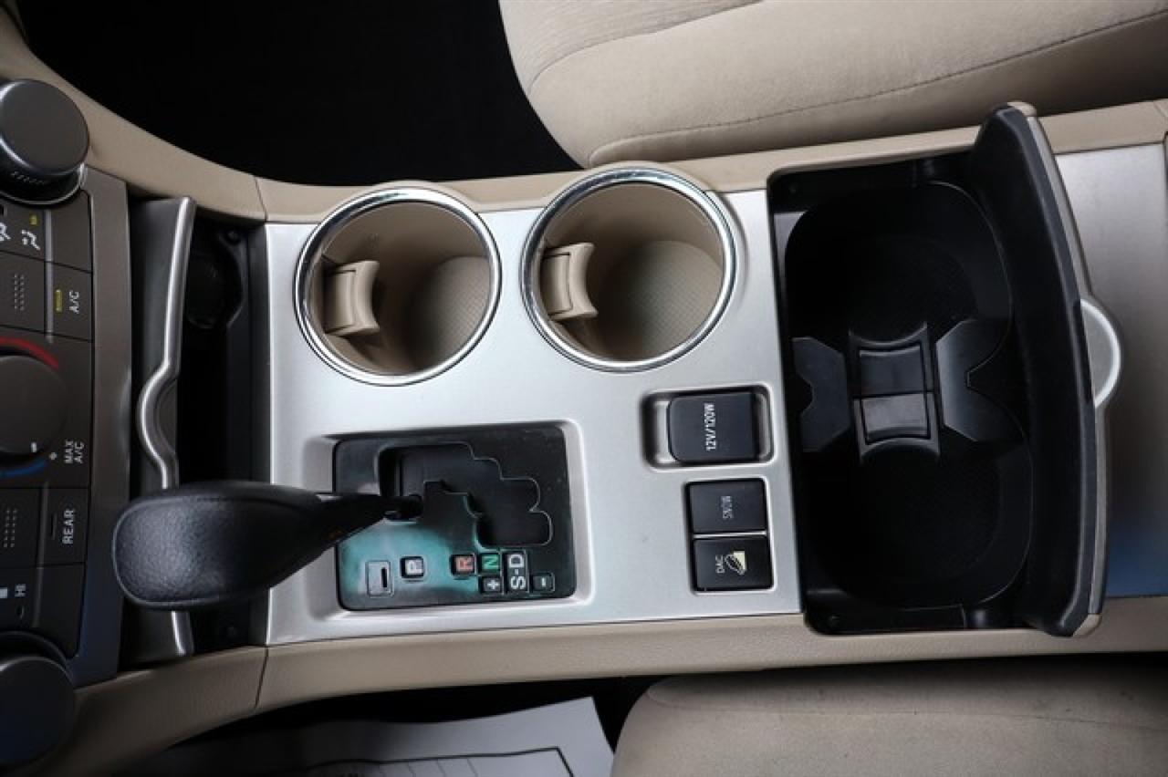 Toyota Highlander  2012