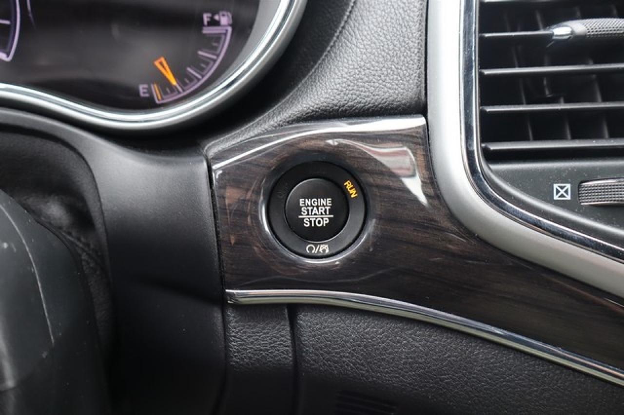 Jeep Grand Cherokee  2016