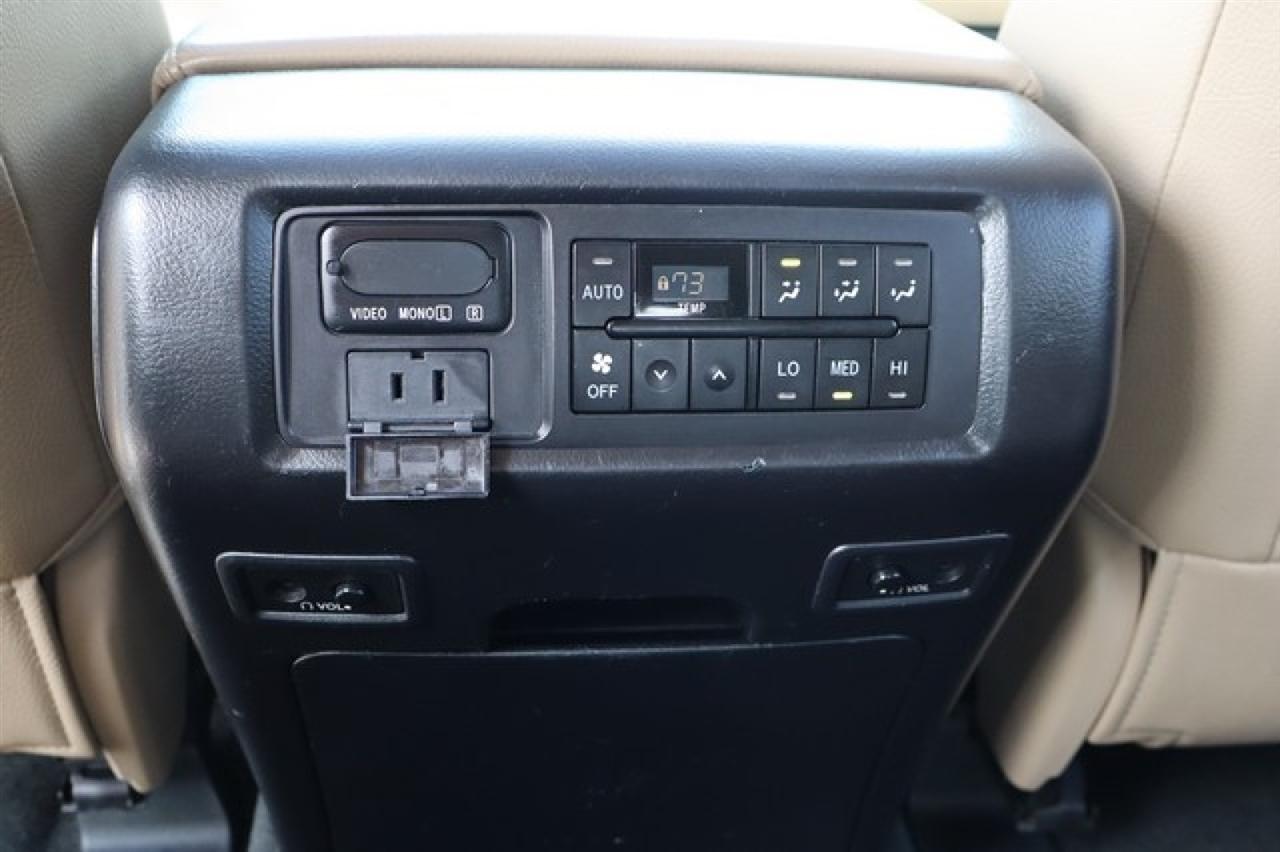 Toyota Sequoia  2014