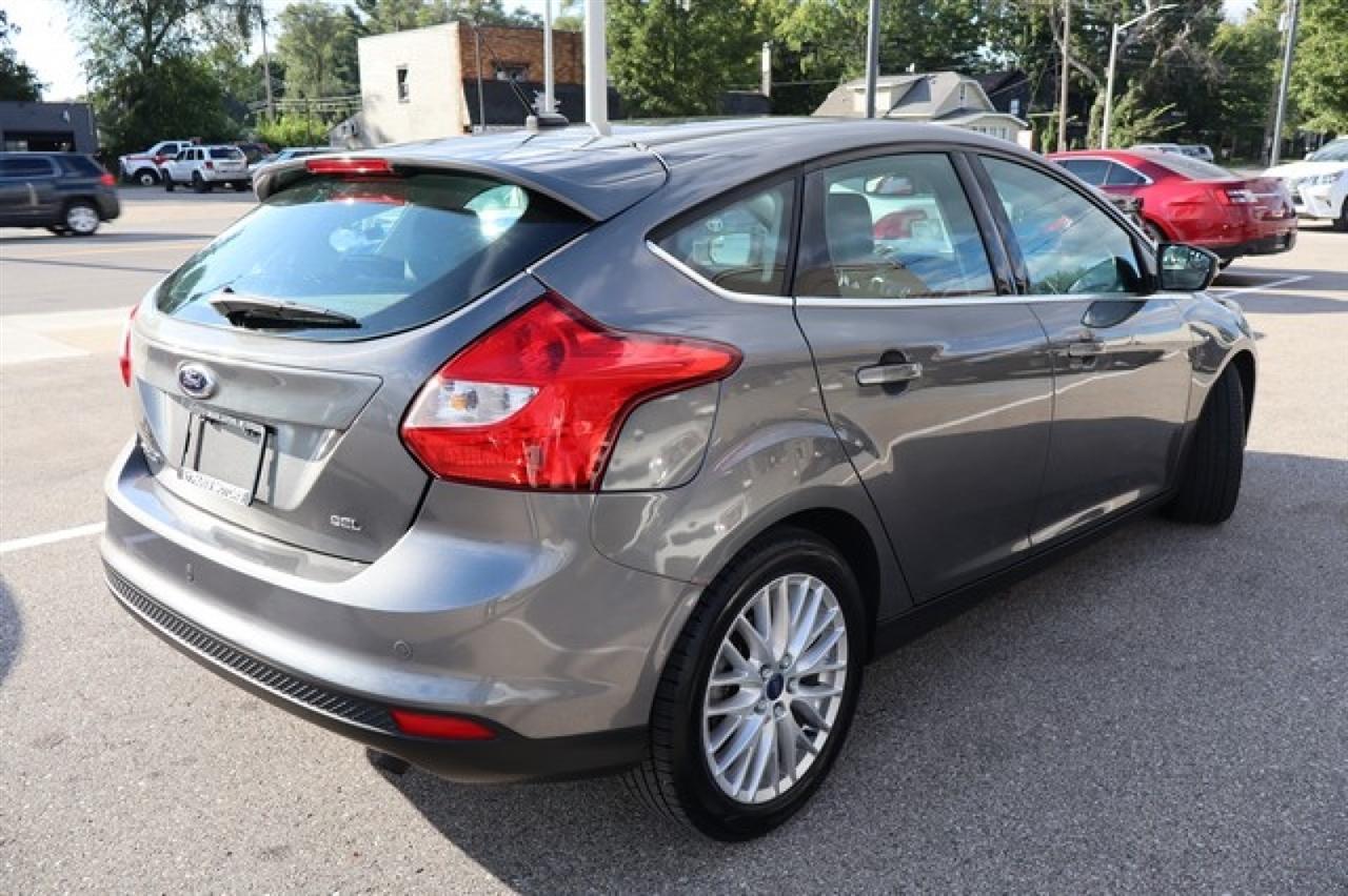 Ford Focus  2012