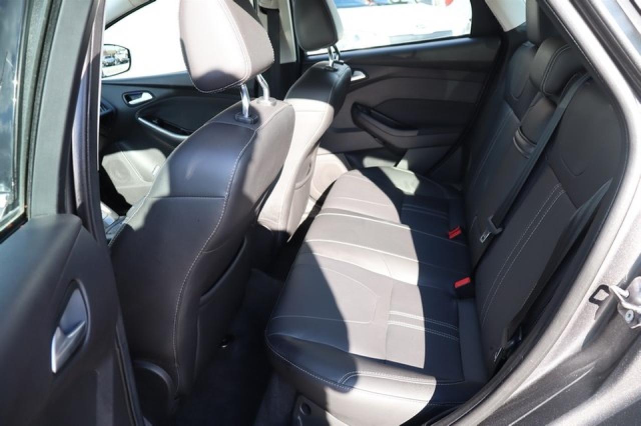 Ford Focus  2012