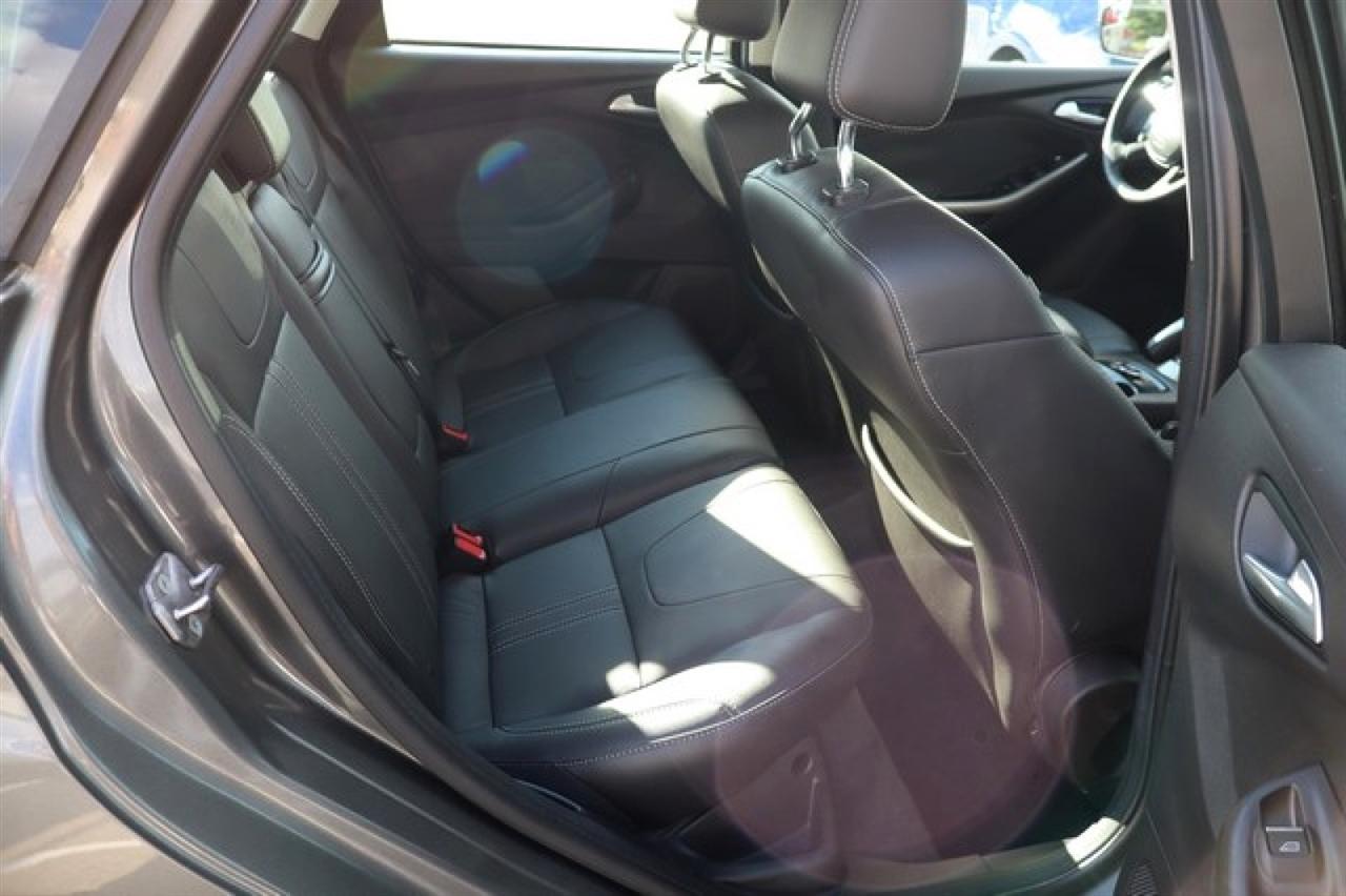 Ford Focus  2012