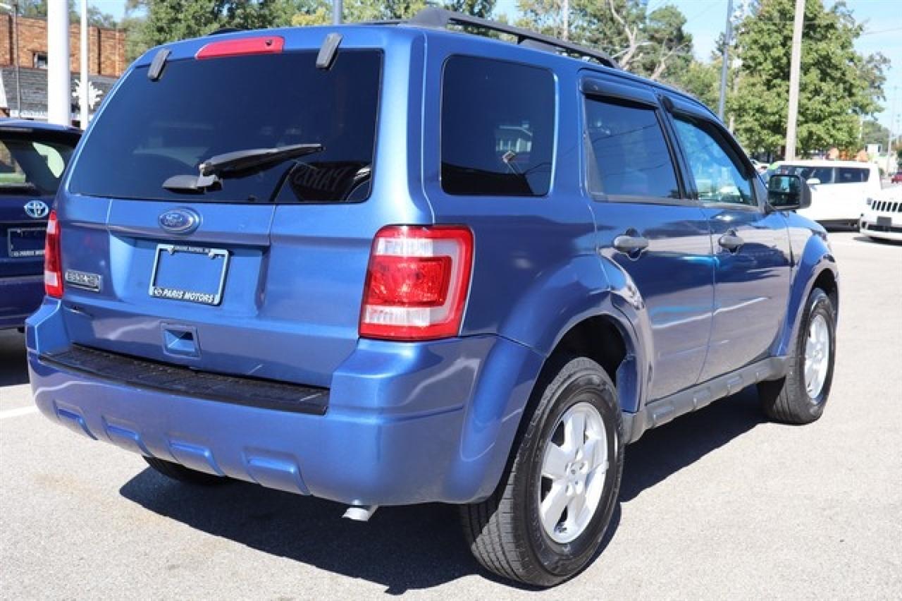 Ford Escape  2010