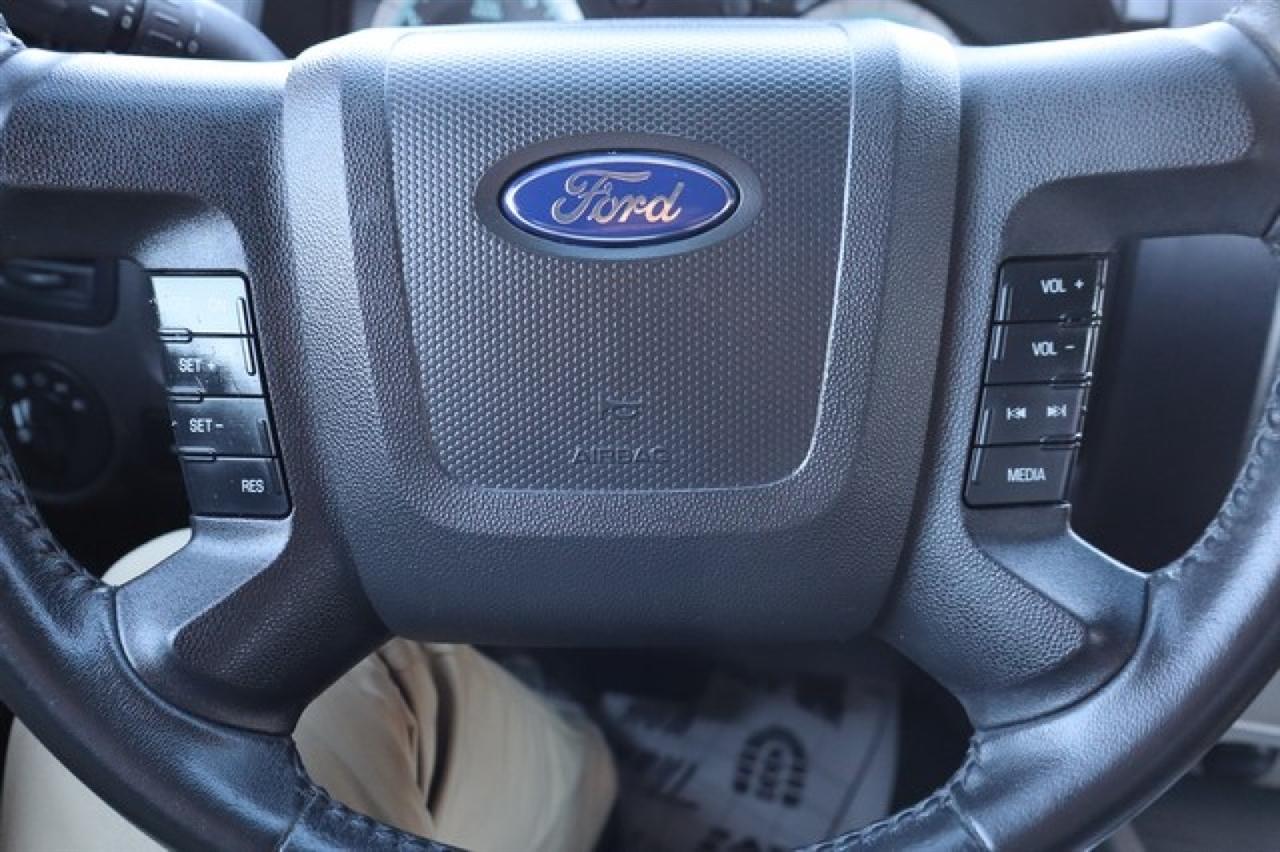 Ford Escape  2010