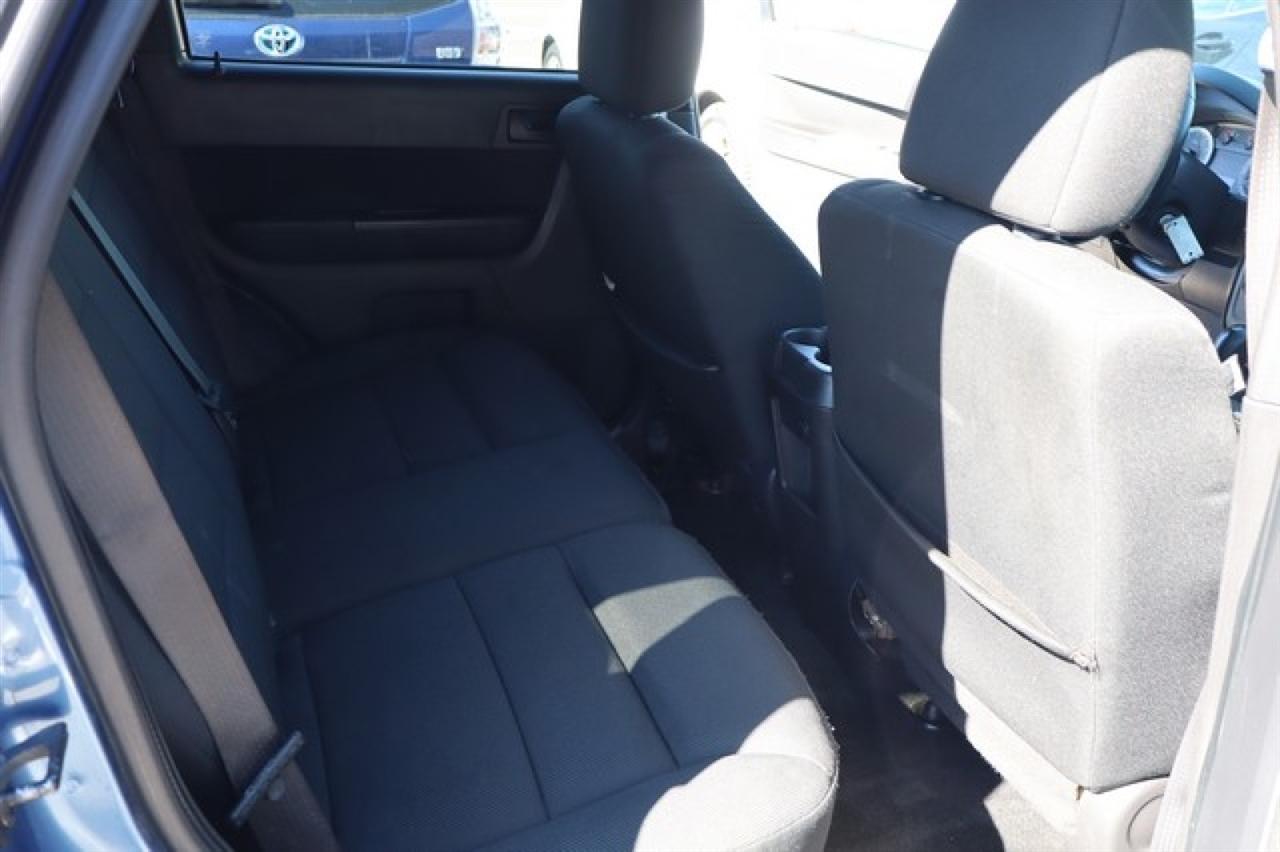 Ford Escape  2010