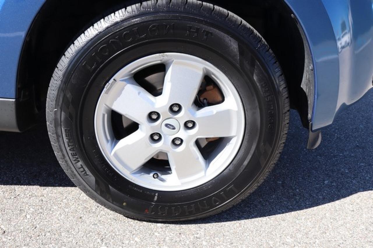 Ford Escape  2010