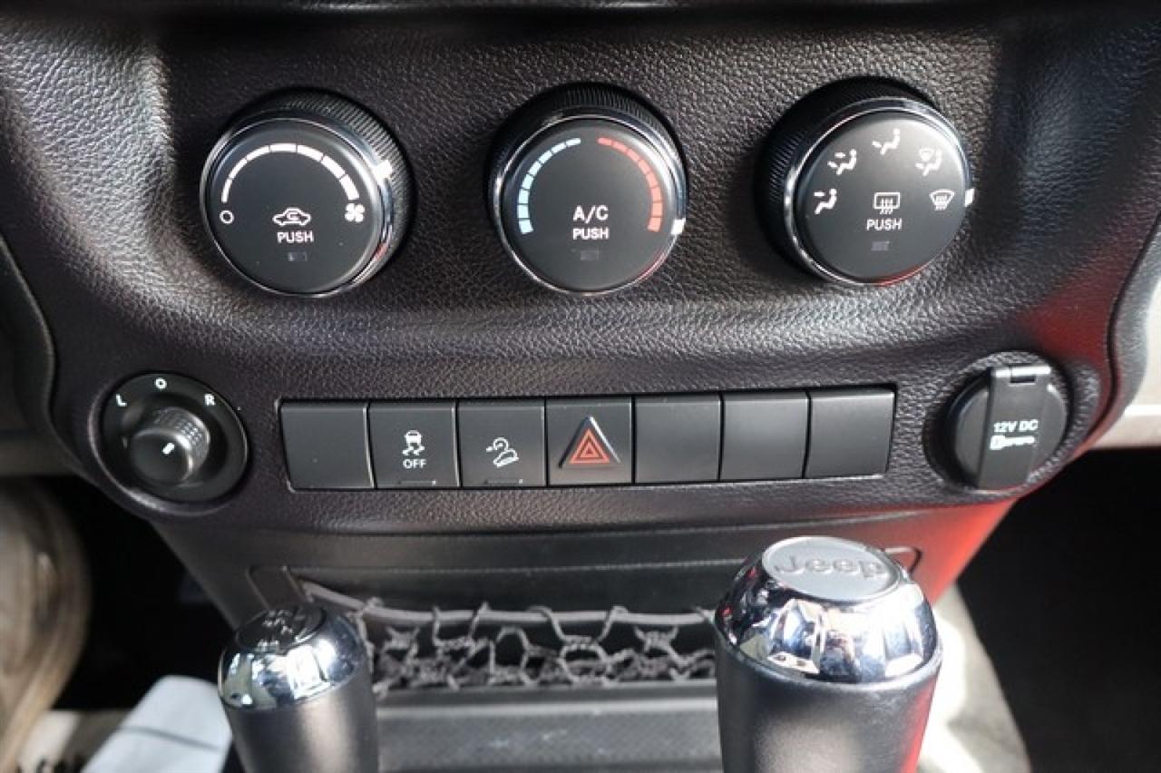 Jeep Wrangler  2016