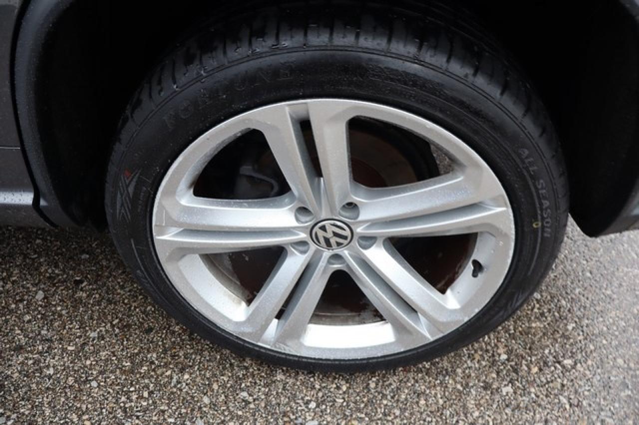 Volkswagen Tiguan  2016