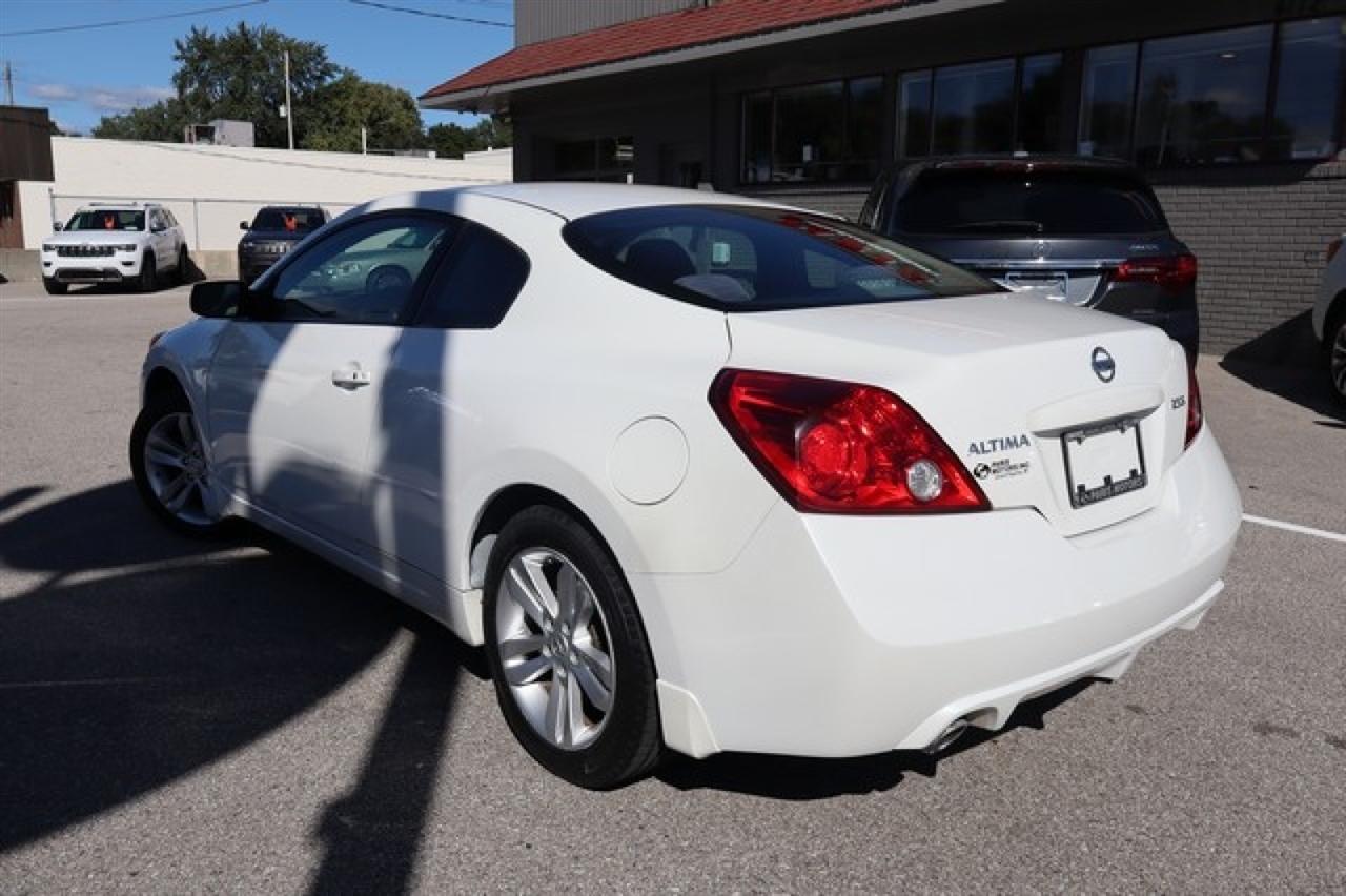 Nissan Altima  2012