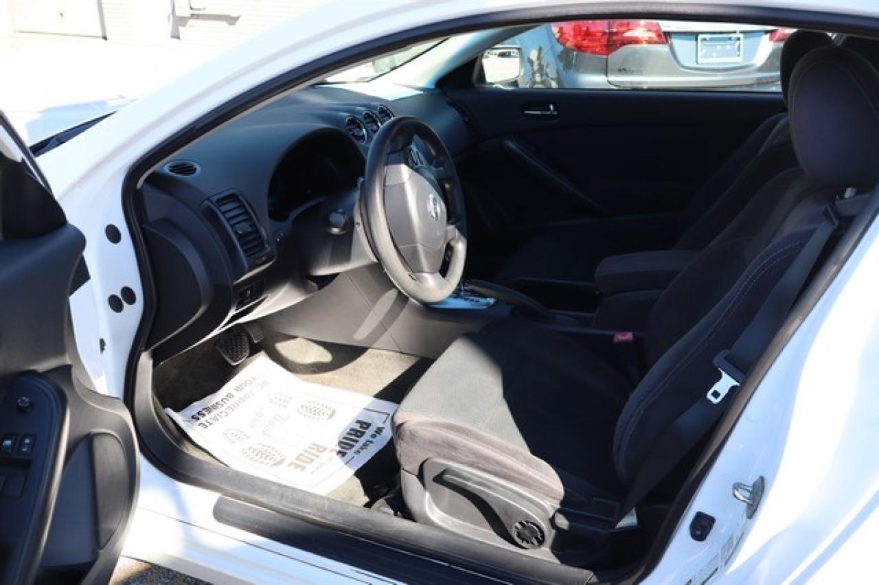 Nissan Altima  2012