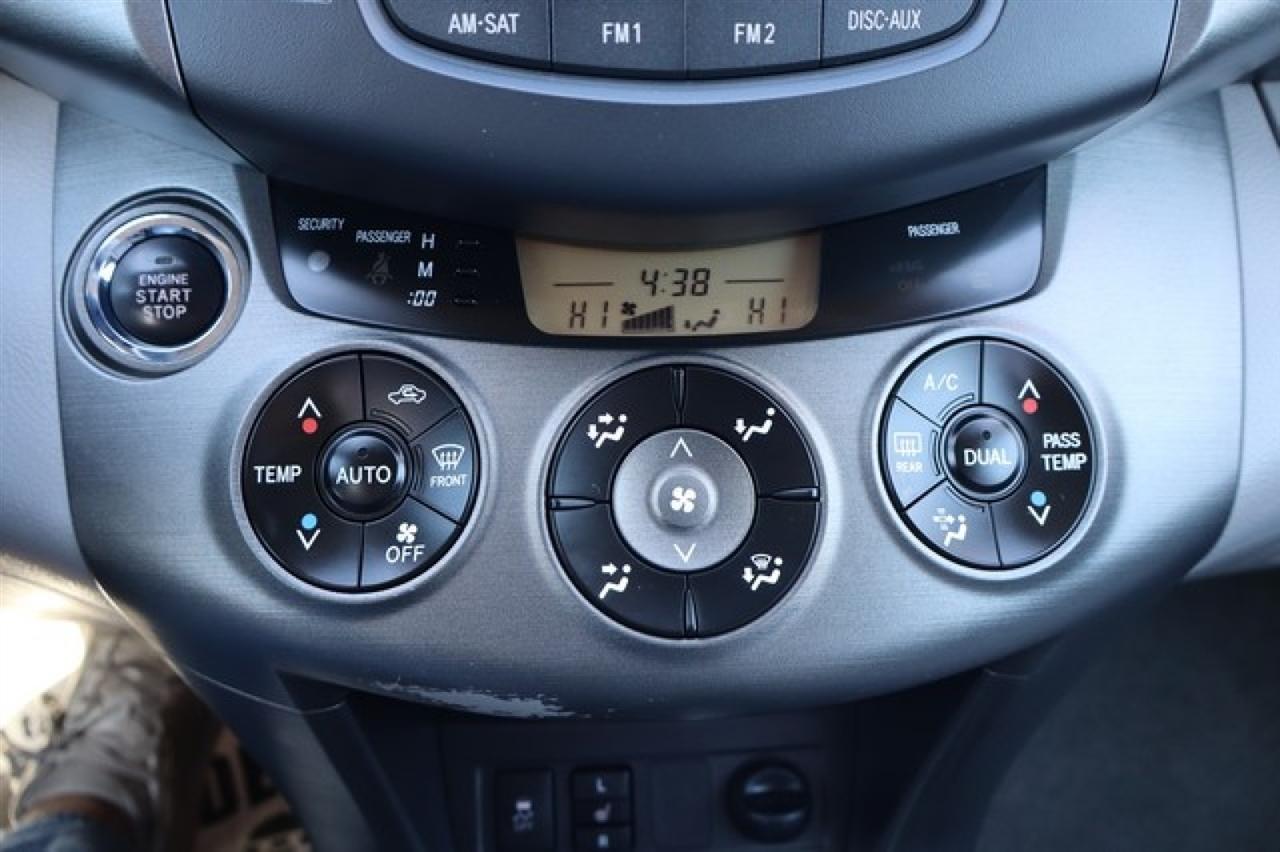 Toyota RAV4  2010