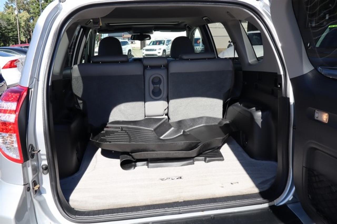 Toyota RAV4  2010