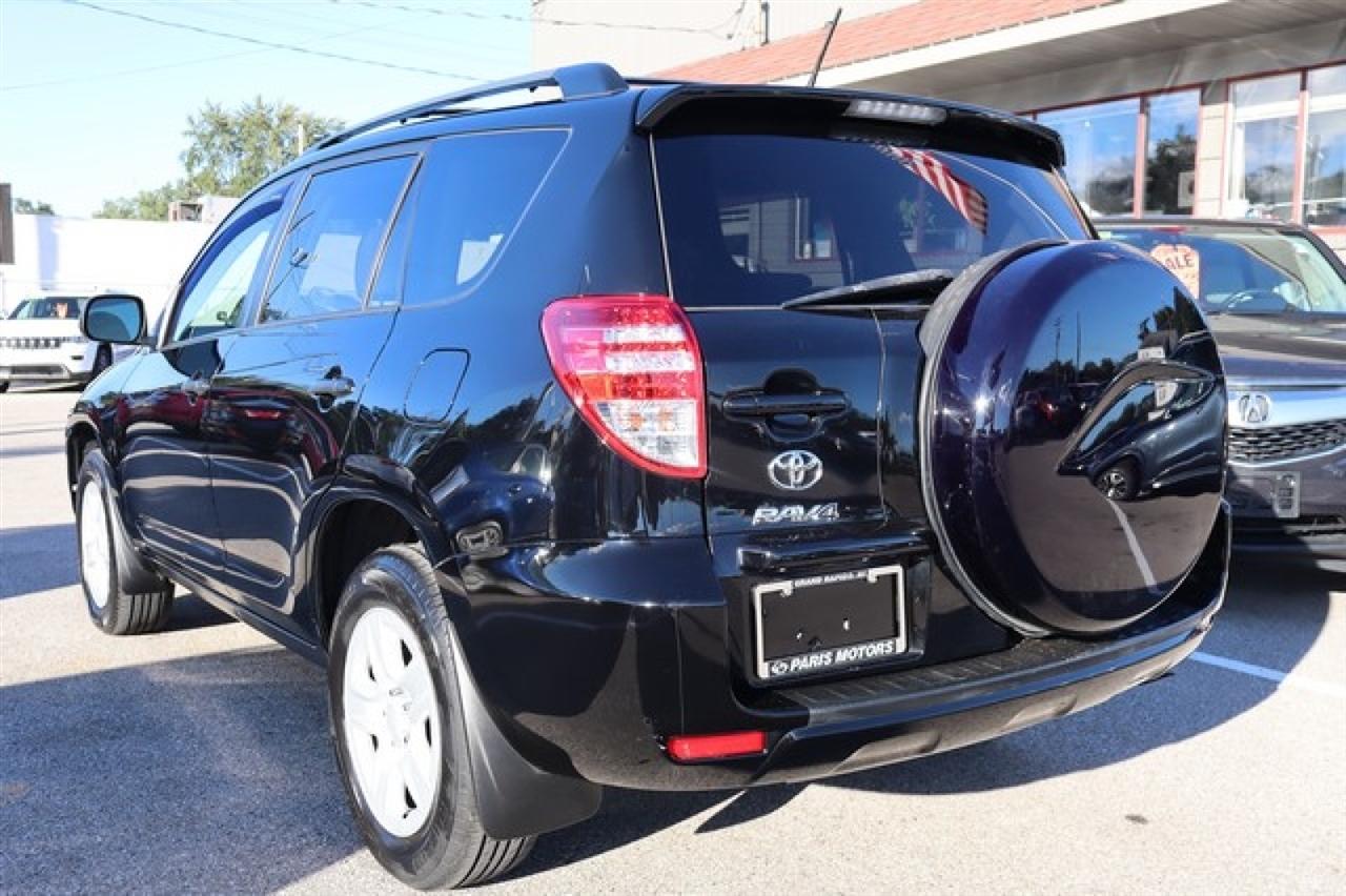 Toyota RAV4  2011