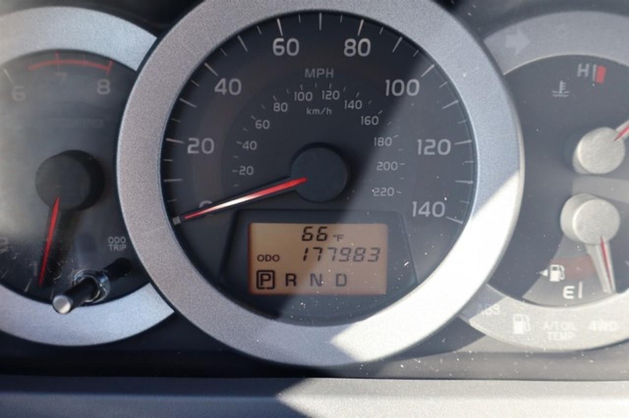 Toyota RAV4  2011
