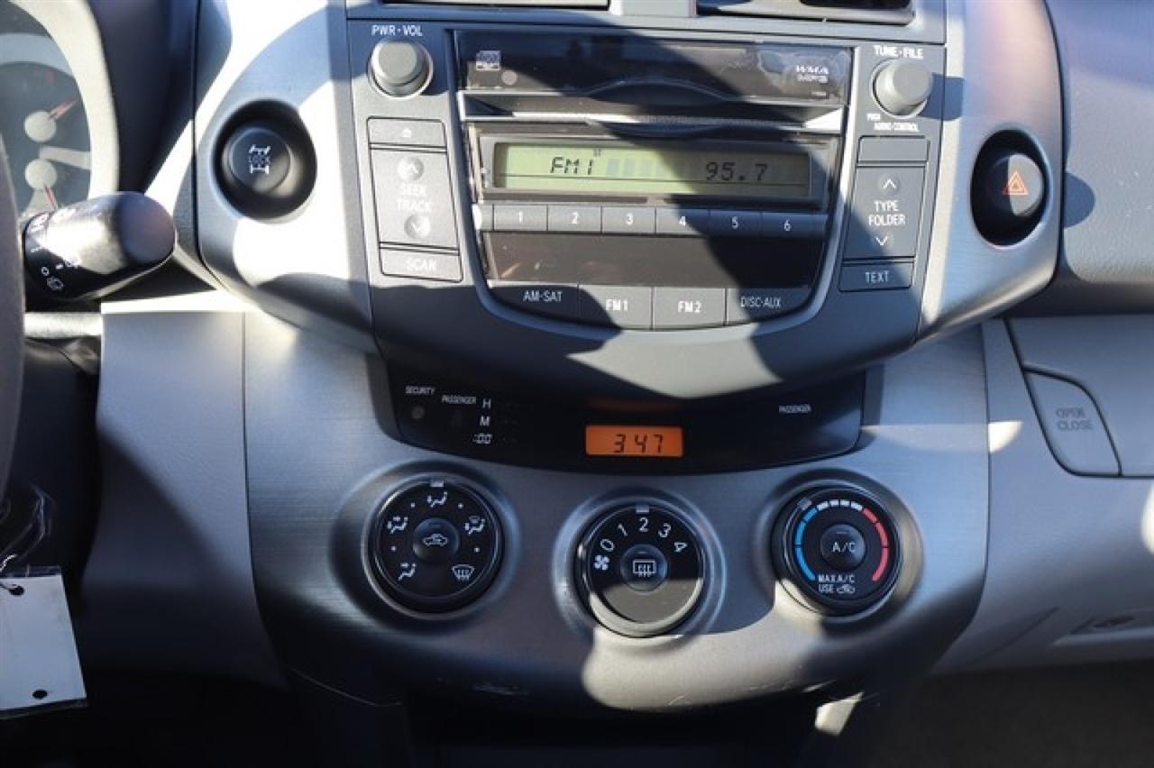 Toyota RAV4  2011