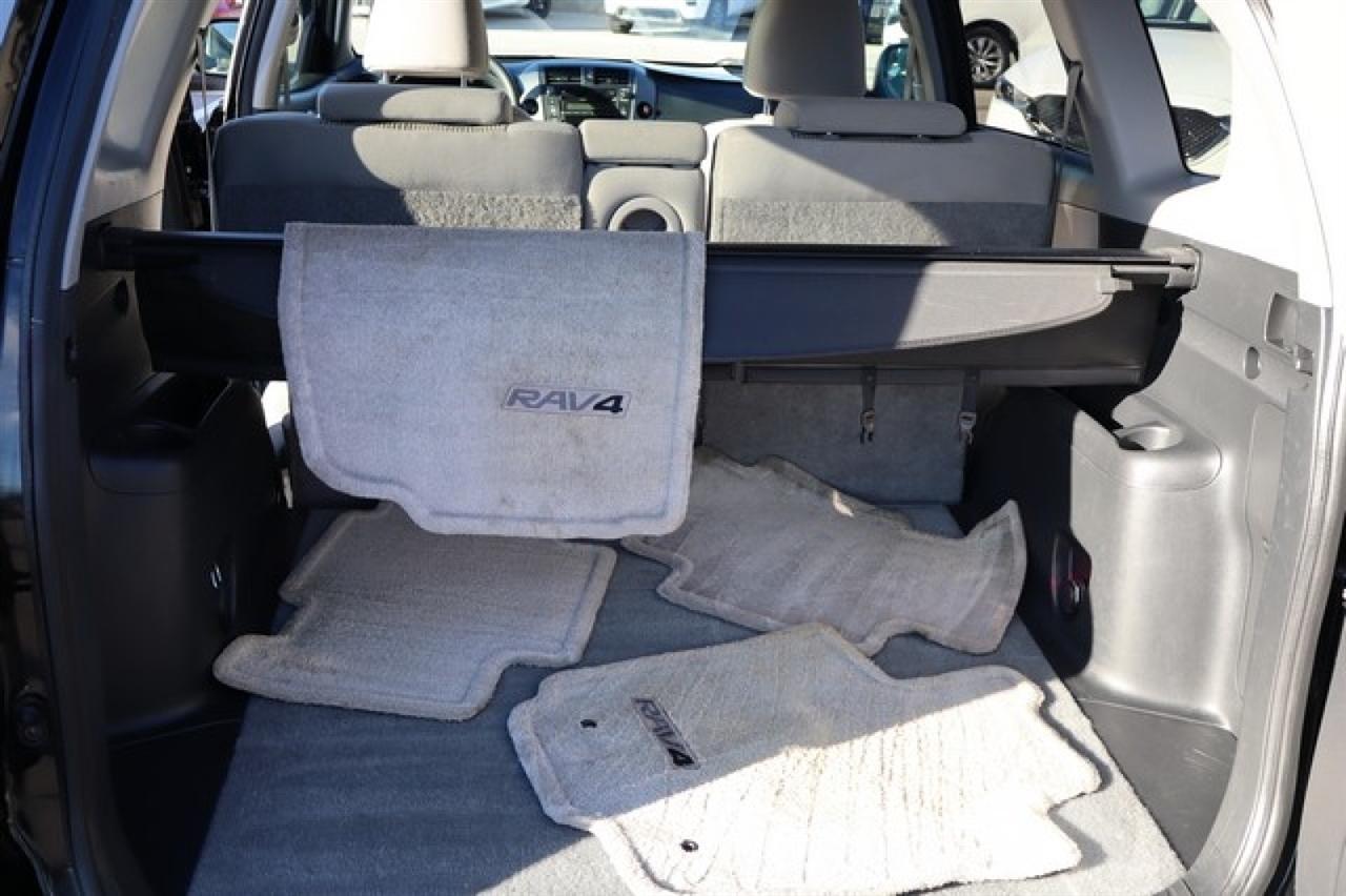 Toyota RAV4  2011