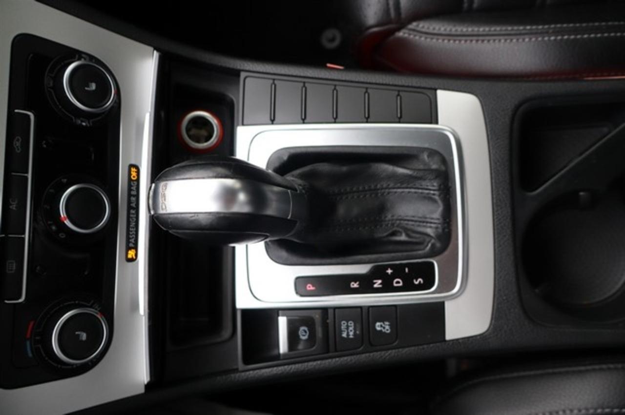 Volkswagen CC  2012