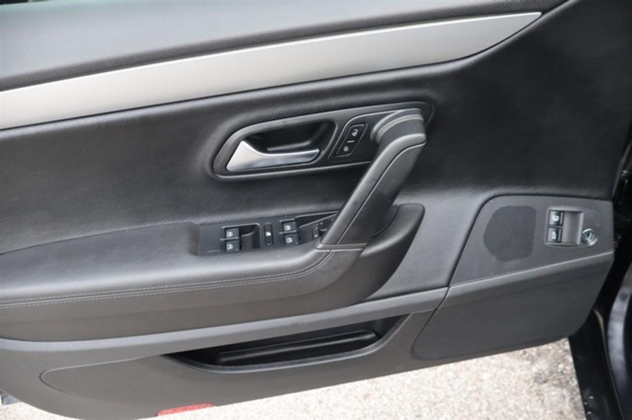 Volkswagen CC  2012