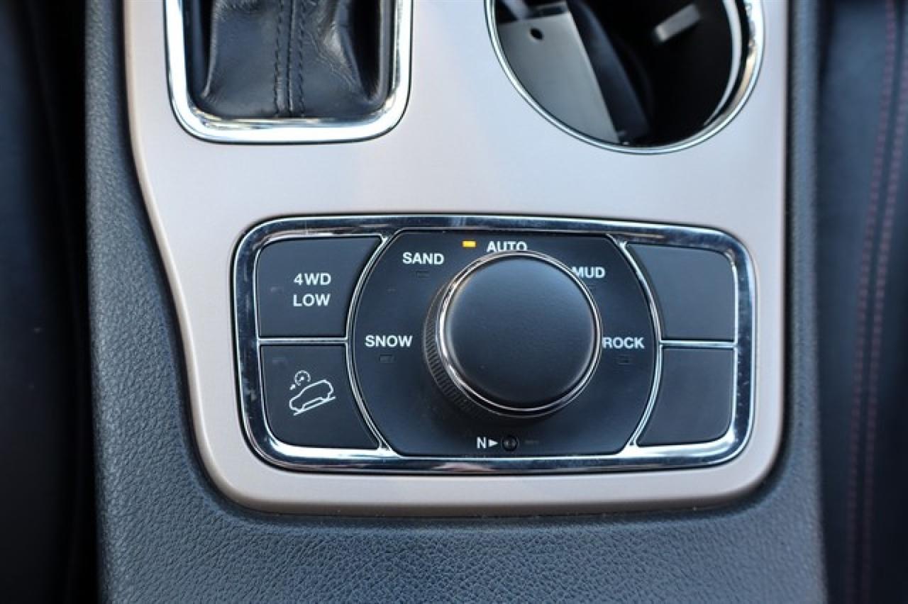 Jeep Grand Cherokee  2016