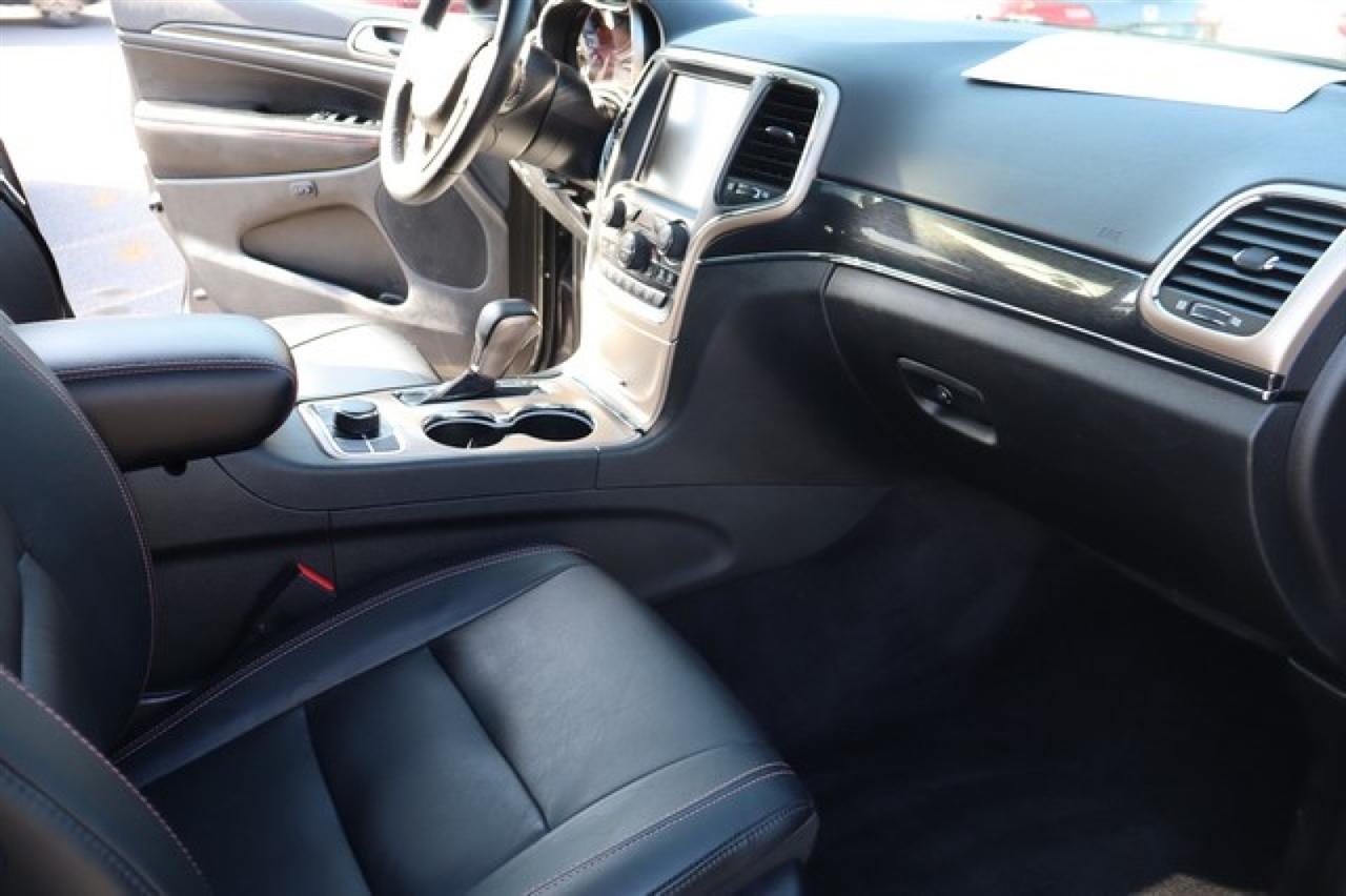 Jeep Grand Cherokee  2016