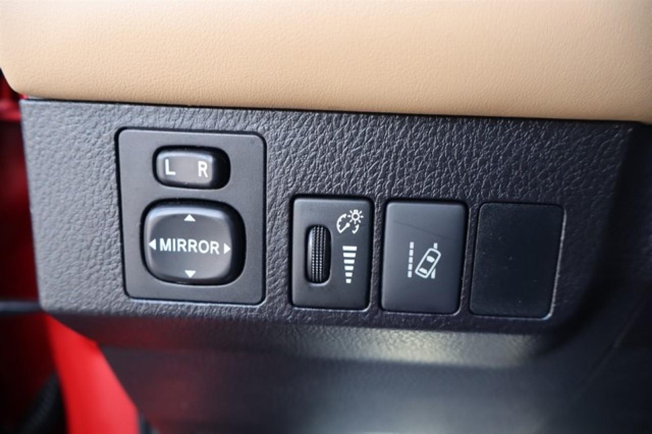 Toyota RAV4  2016