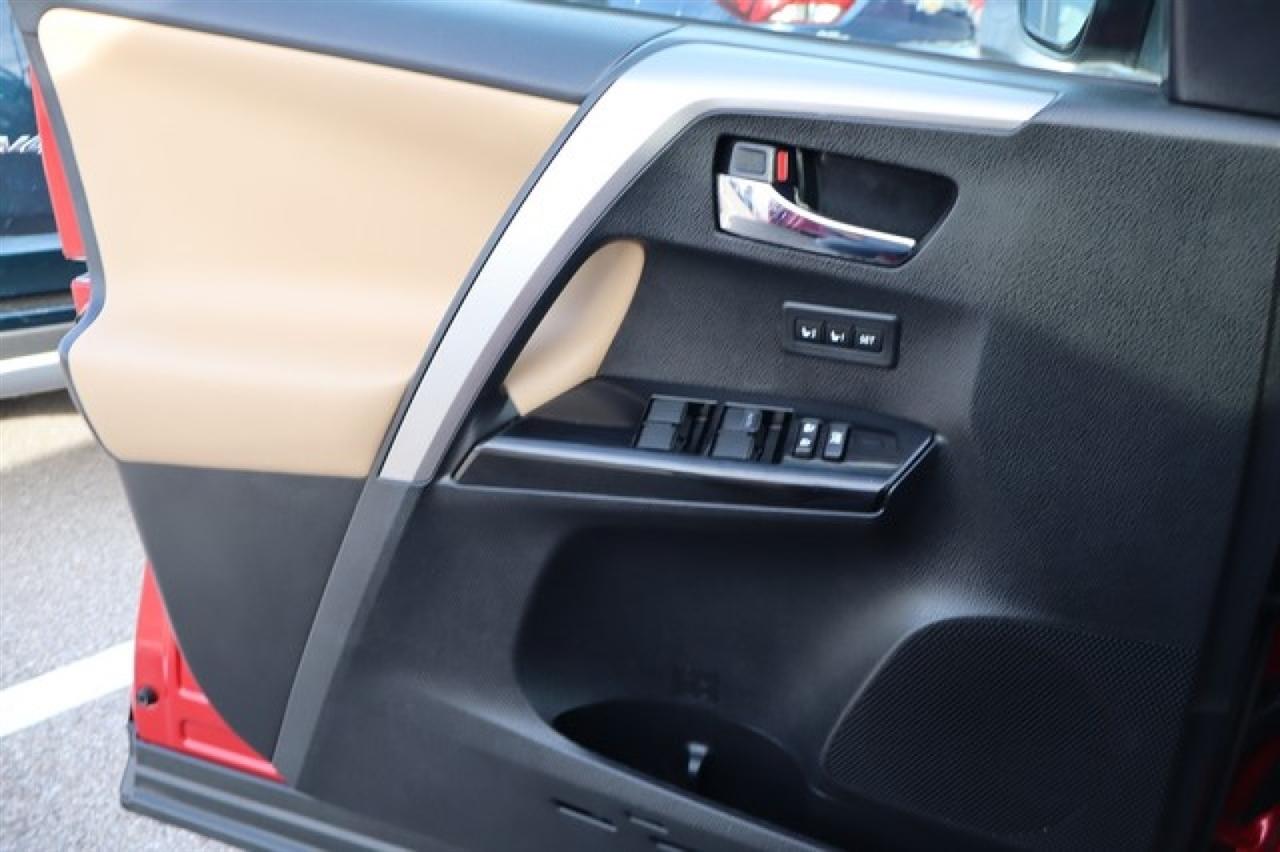 Toyota RAV4  2016