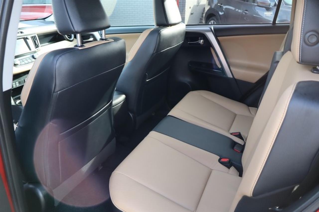 Toyota RAV4  2016