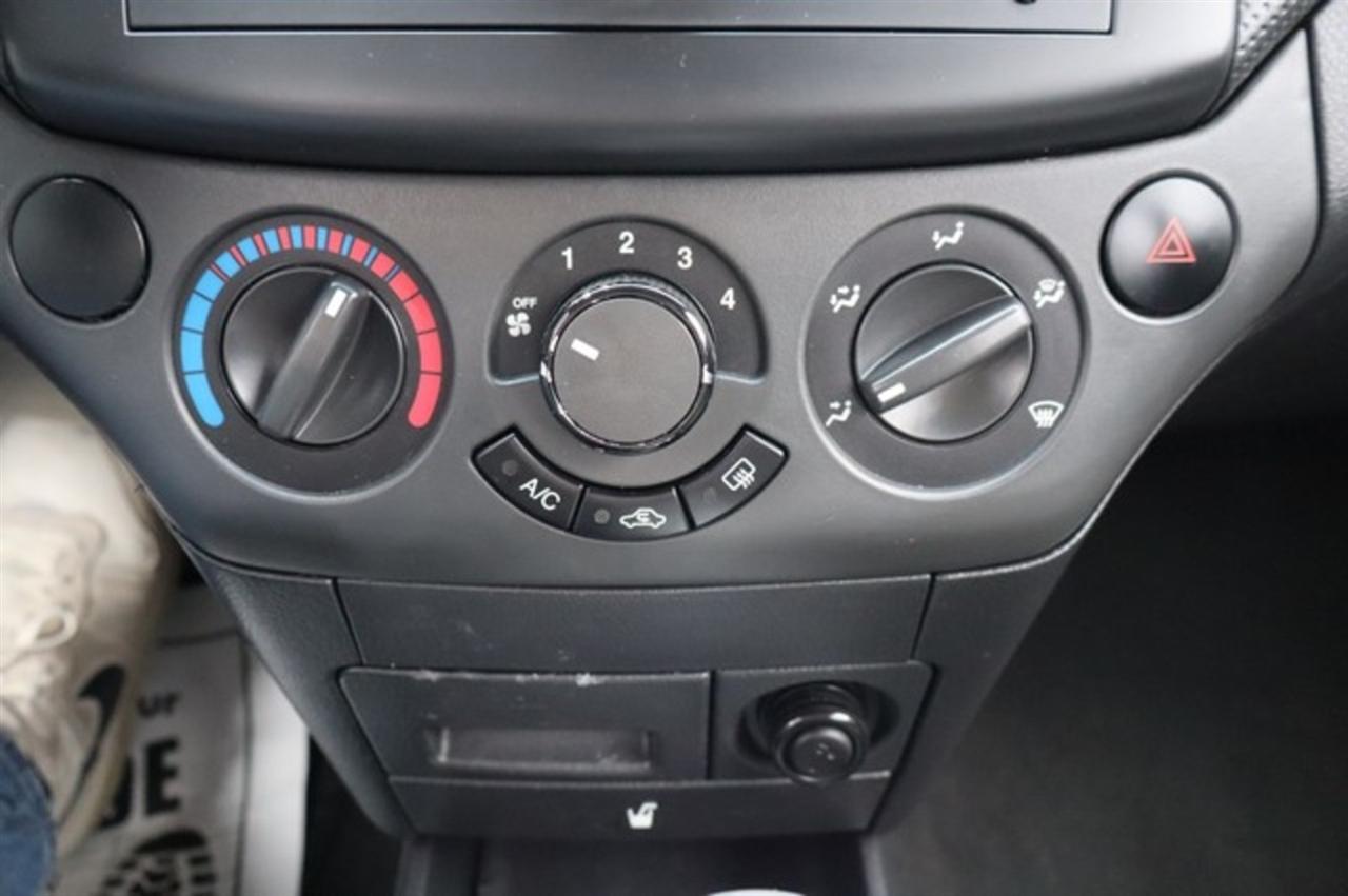 Chevrolet Aveo  2011