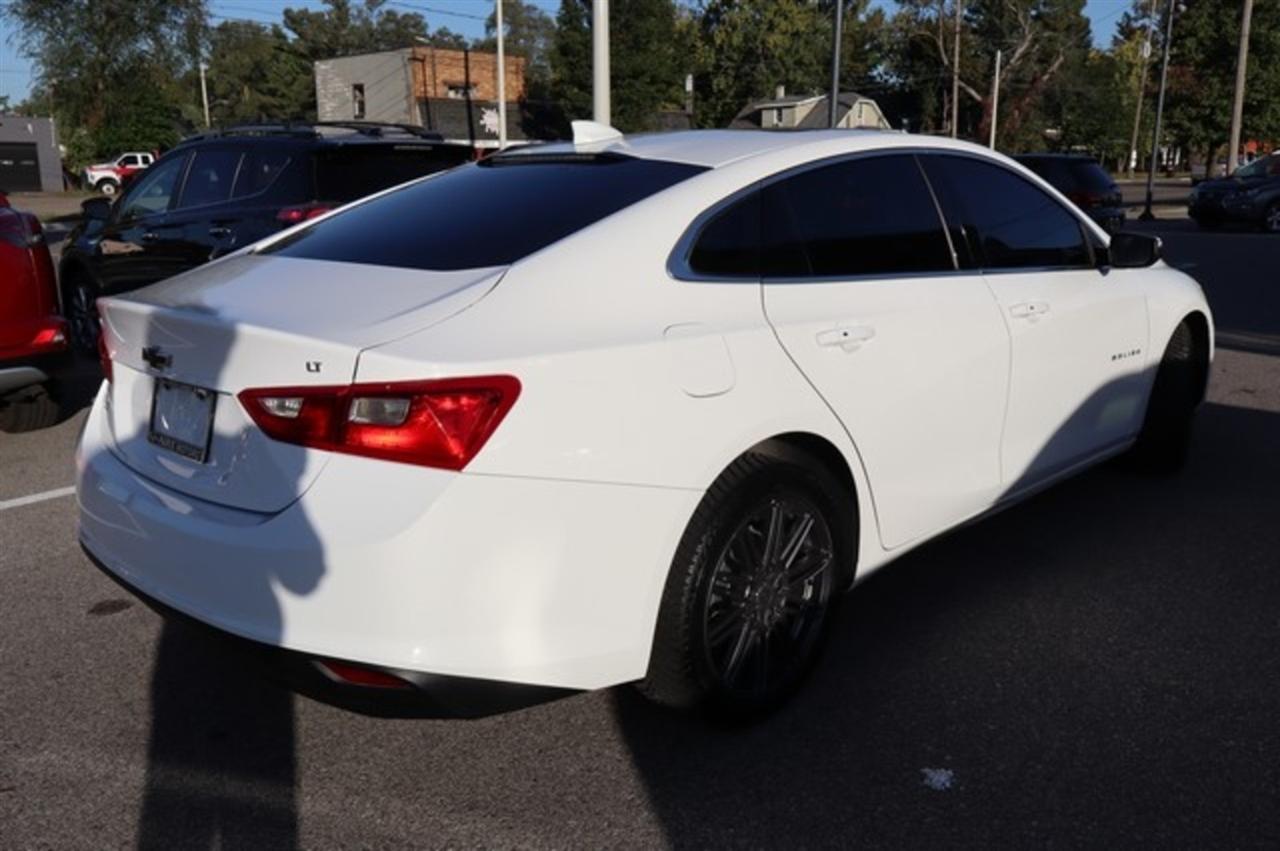 Chevrolet Malibu  2018