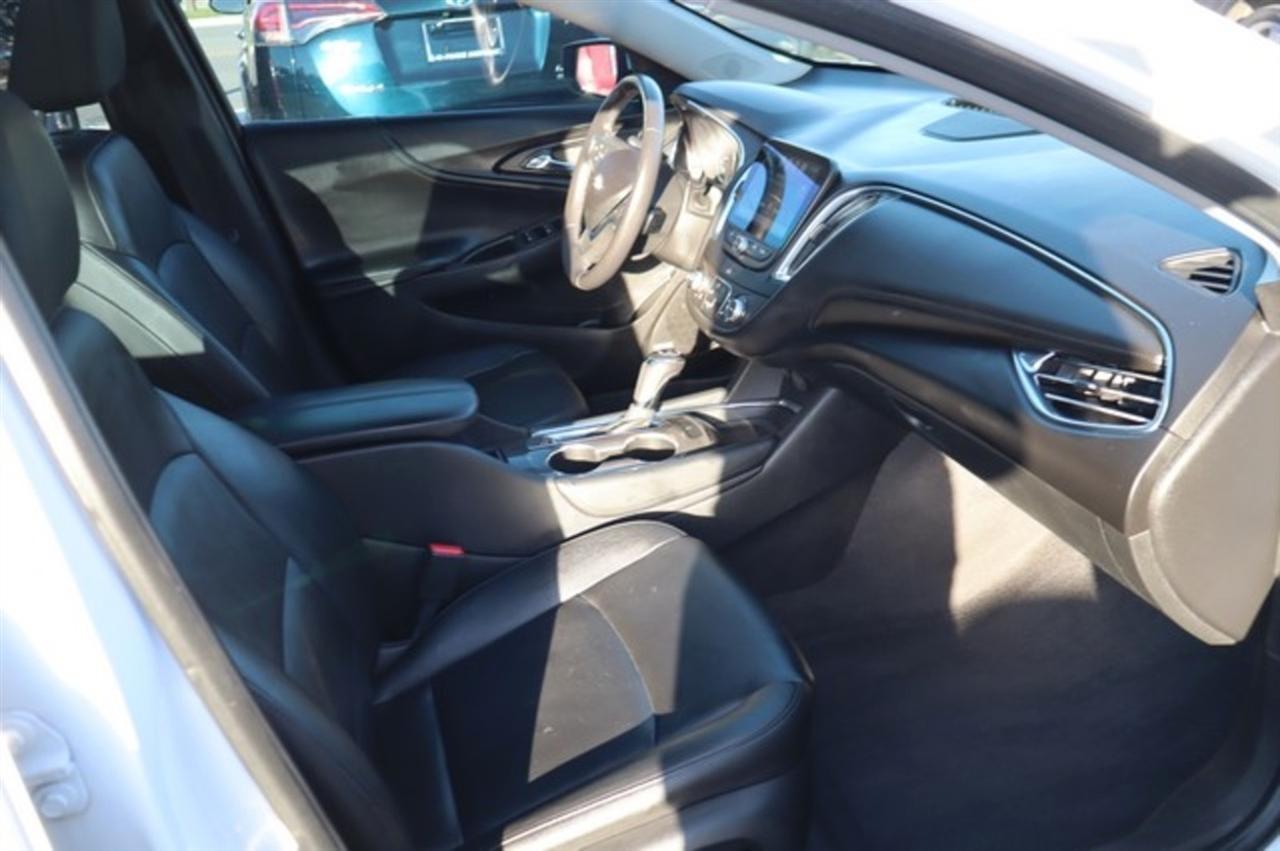 Chevrolet Malibu  2018