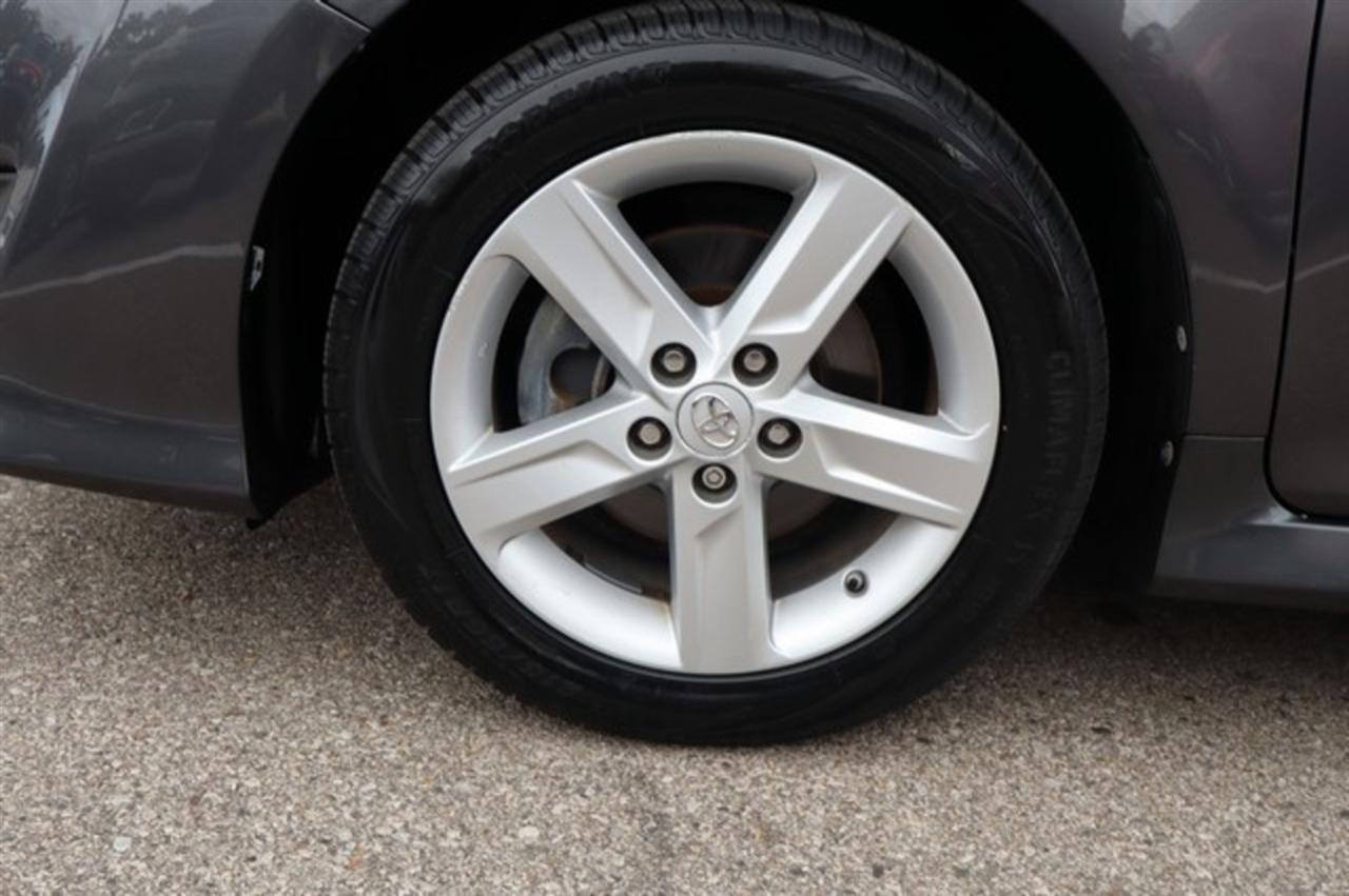 Toyota Camry  2013