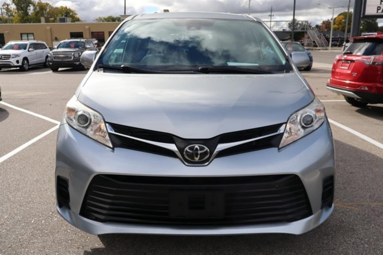 Toyota Sienna  2019