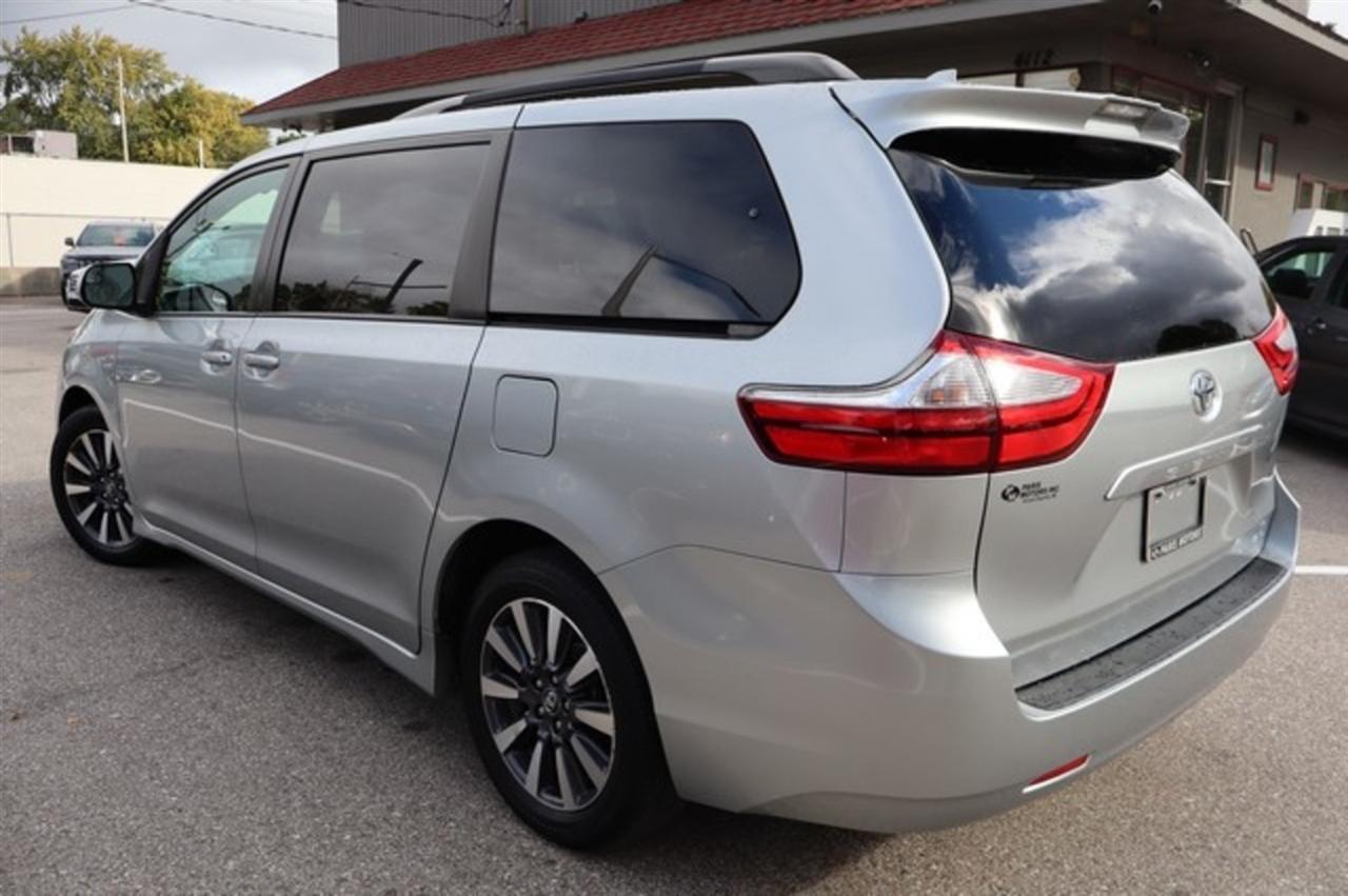 Toyota Sienna  2019