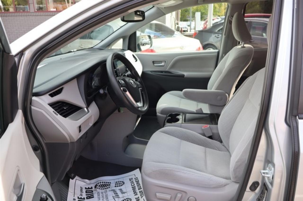 Toyota Sienna  2019