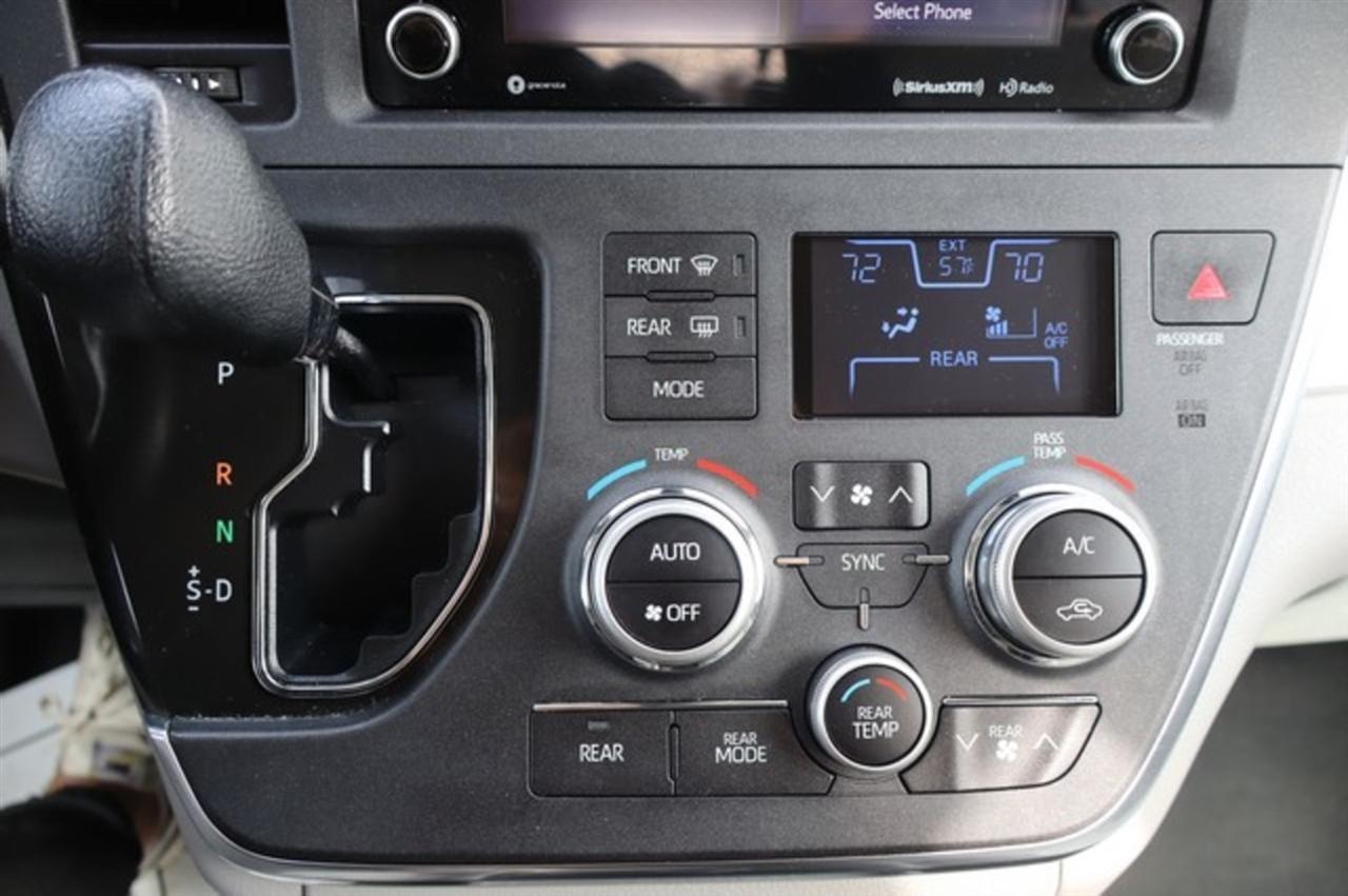Toyota Sienna  2019