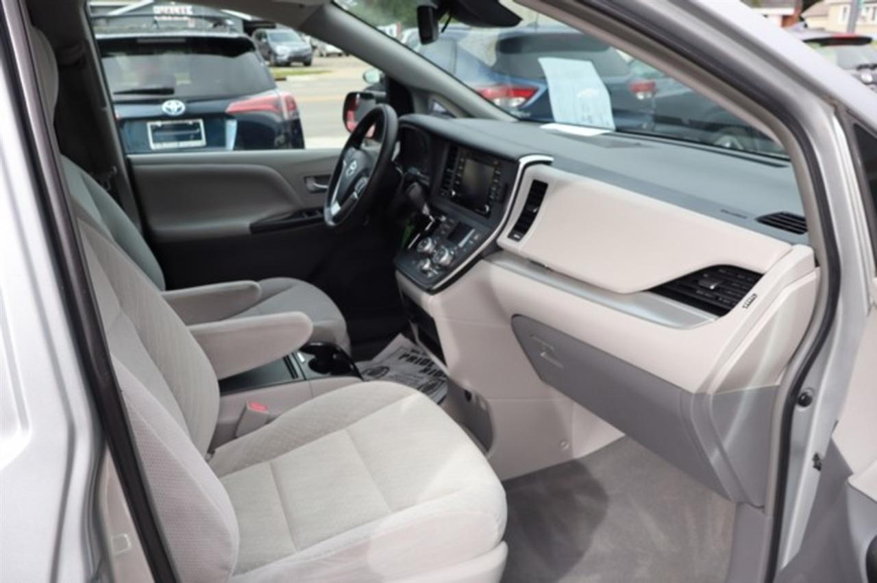 Toyota Sienna  2019