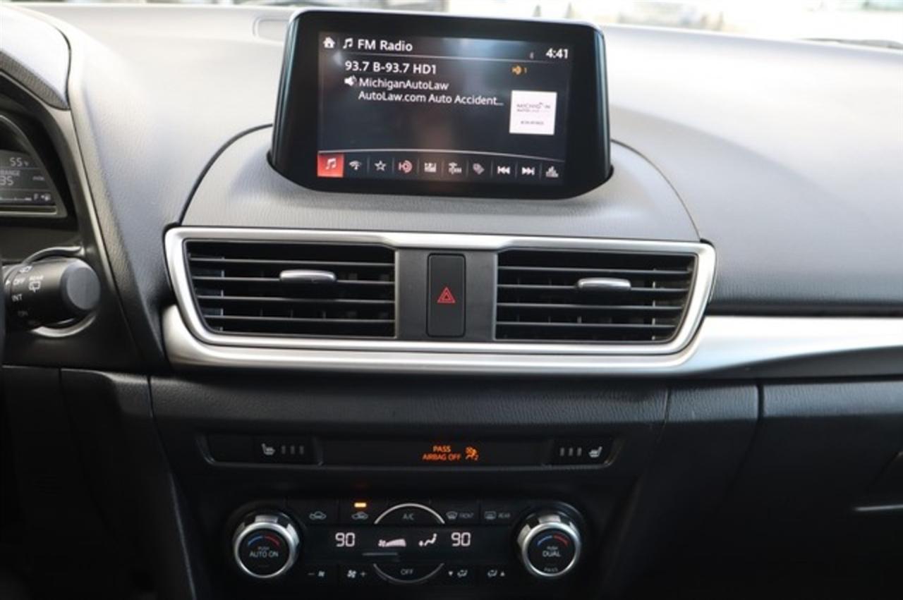 Mazda MAZDA3  2018